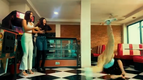 Yeik-Lawson-Rodriguez-Costa-Ricas-Call-Center-Rap-Breakdancing-commerical-4d3e4d1561d89243c.png