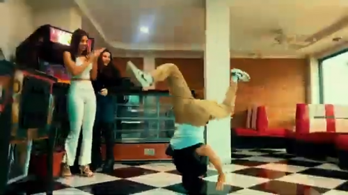 Yeik-Lawson-Rodriguez-Costa-Ricas-Call-Center-Rap-Breakdancing-commerical-96c7dd5d20ce2e6ce.png